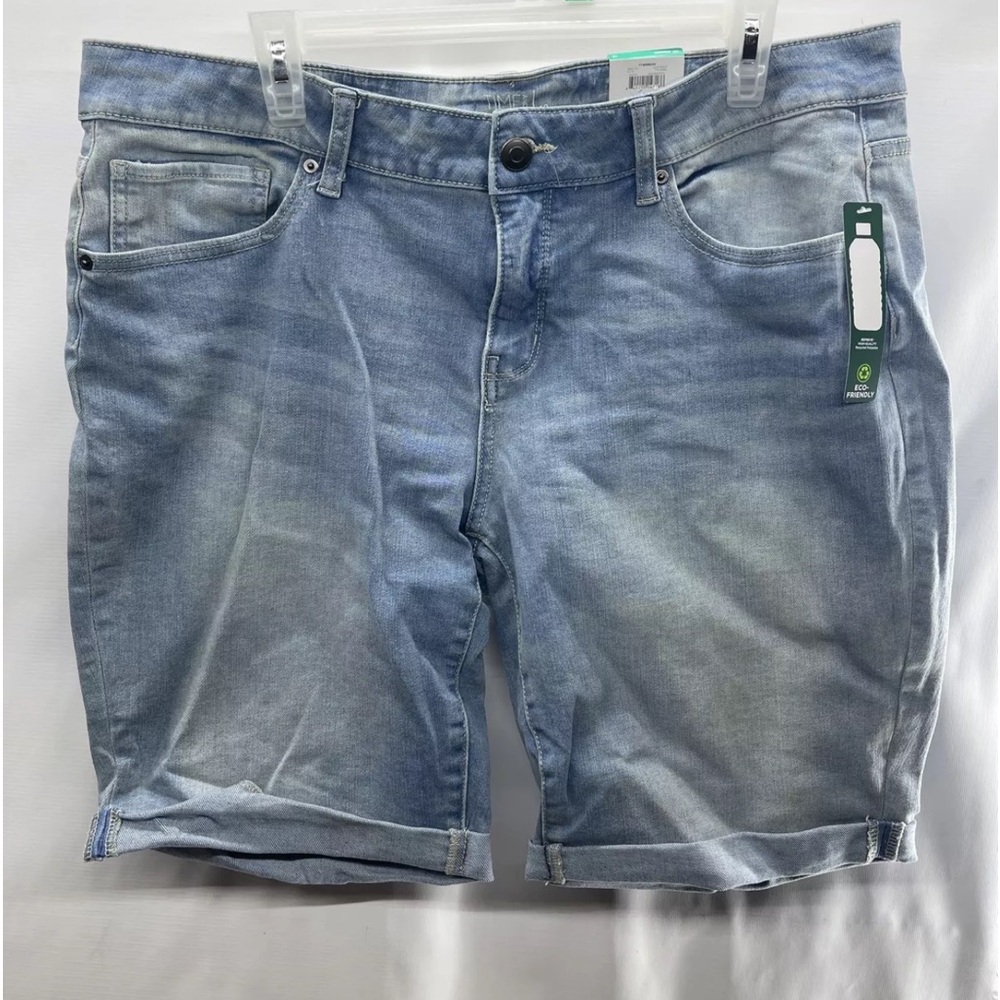 Time & Tru Mid-Rise Cuffed Denim Short Size 18 Blue Stretch Distressed